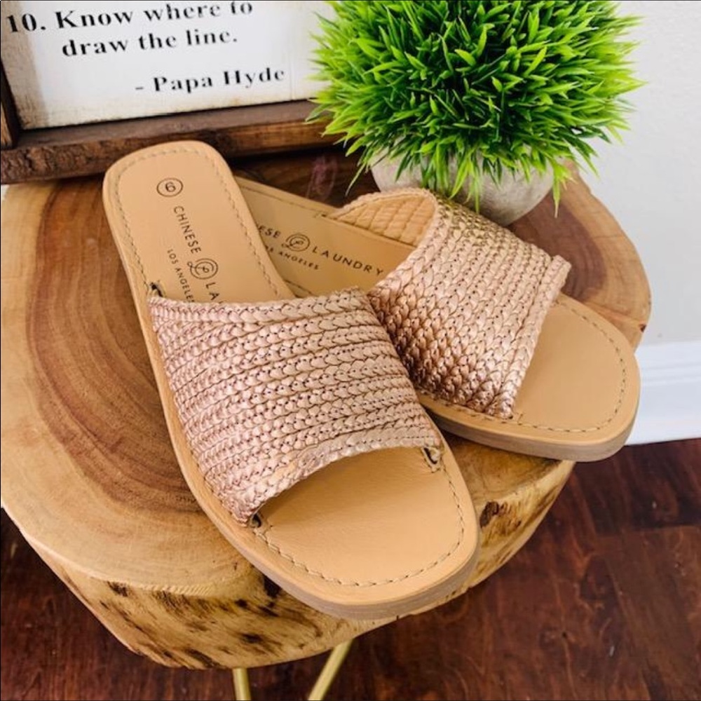 Chinese Laundry Moonshine Rose Gold Sandal